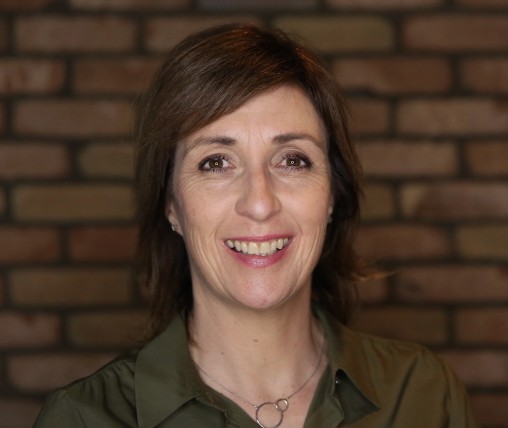 Anne Fennell Headshot Kindred Sorting